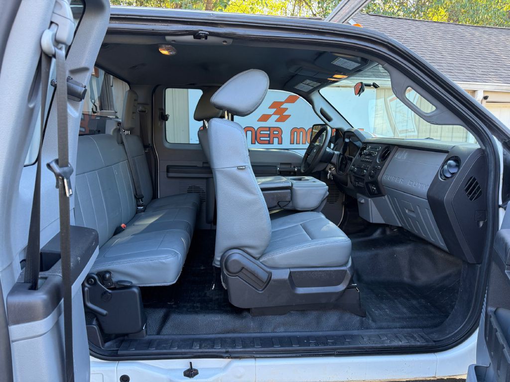 2016 Ford F-350 Image 21