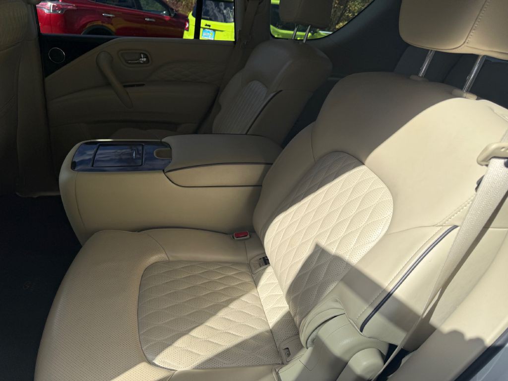 2019 INFINITI QX80 Image 16