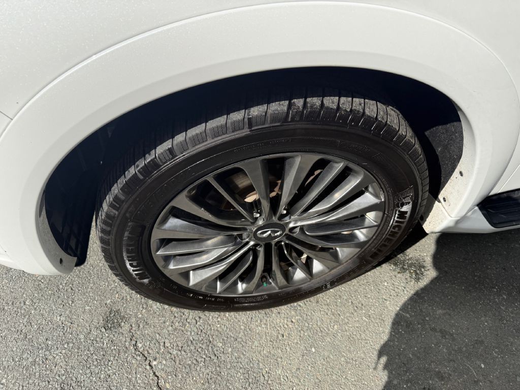 2019 INFINITI QX80 Image 28