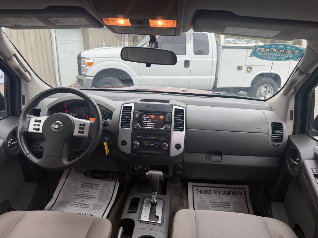 2015 Nissan Xterra Image 11