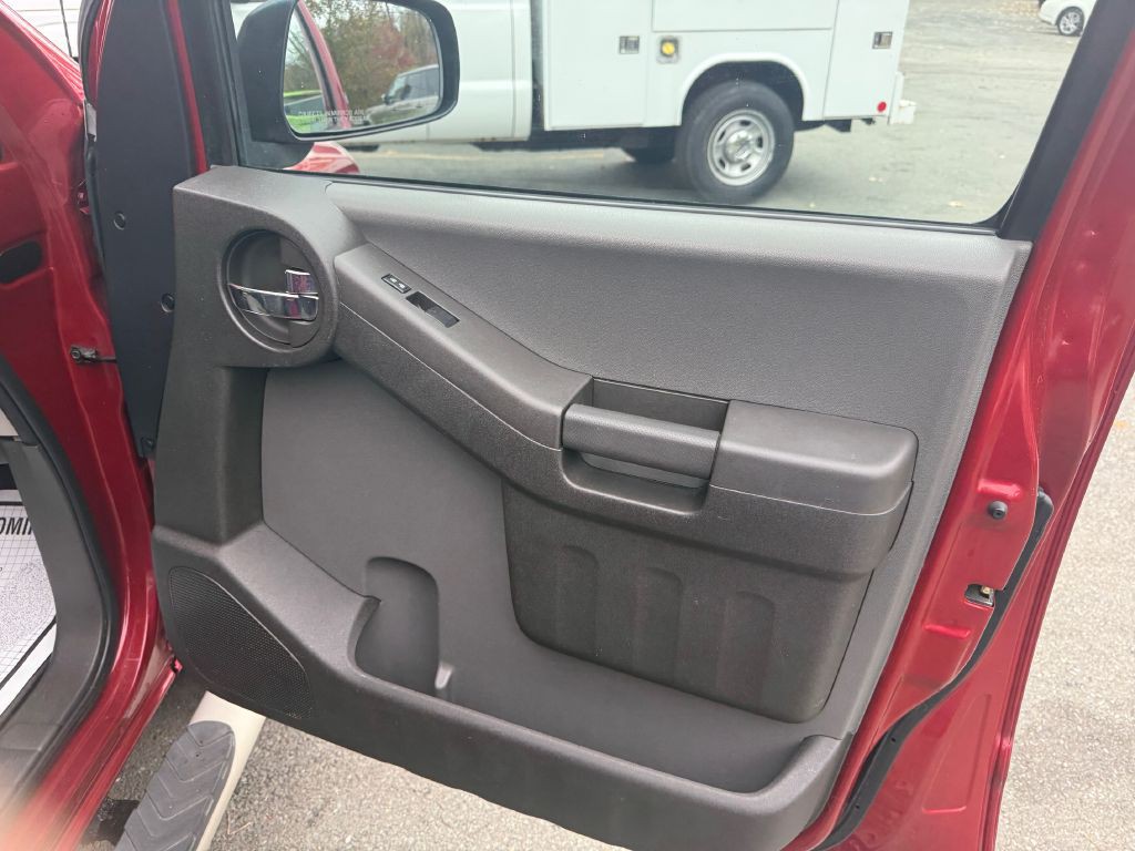 2015 Nissan Xterra Image 18