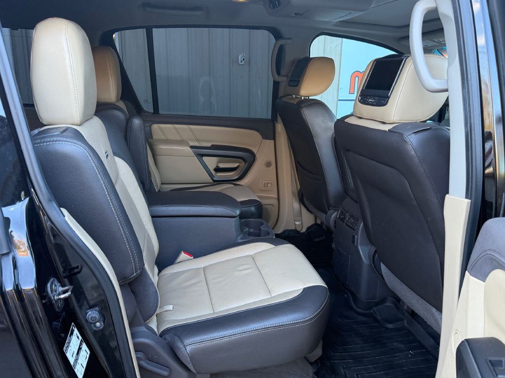 2015 Nissan Armada Image 16