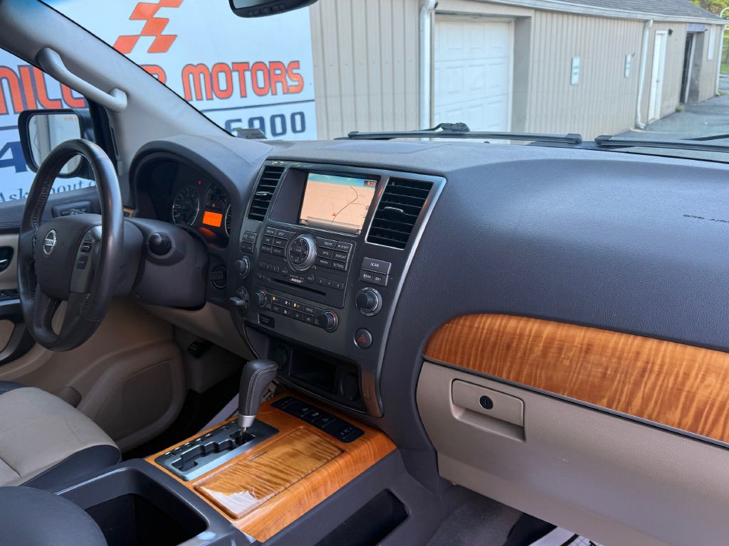 2015 Nissan Armada Image 17