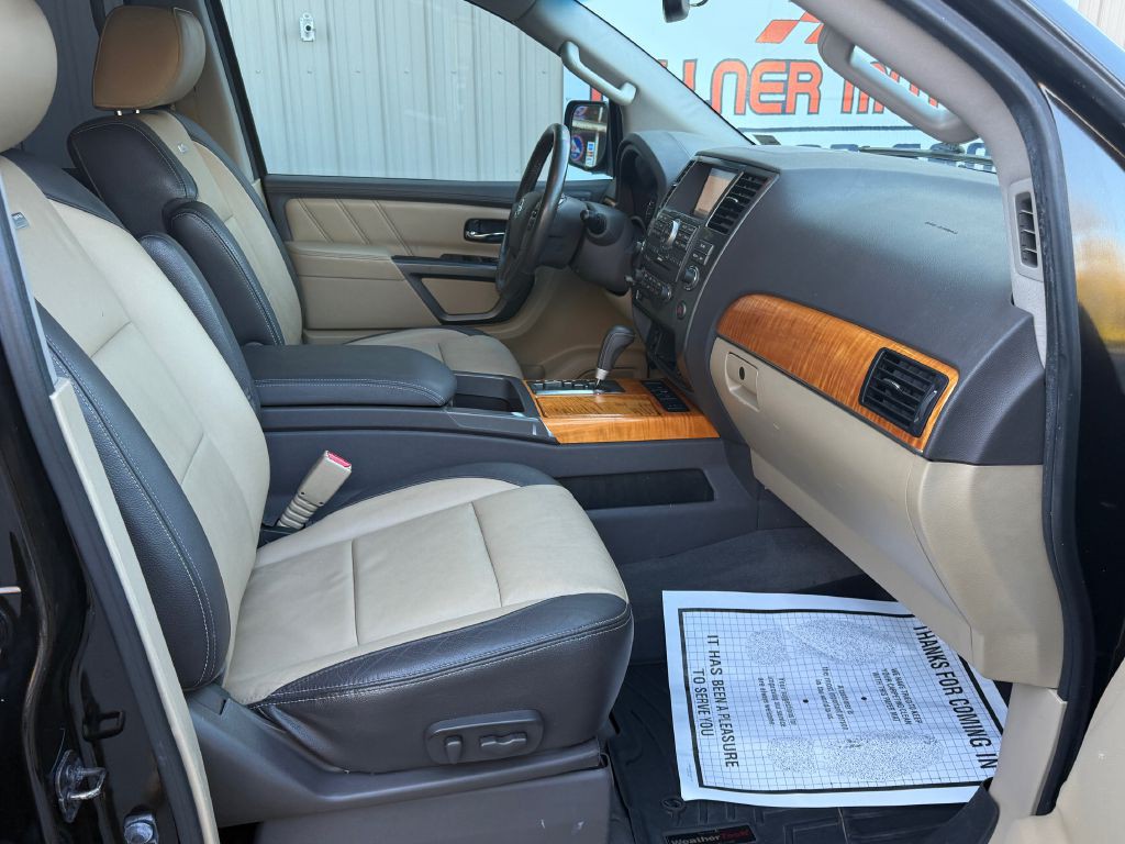 2015 Nissan Armada Image 19