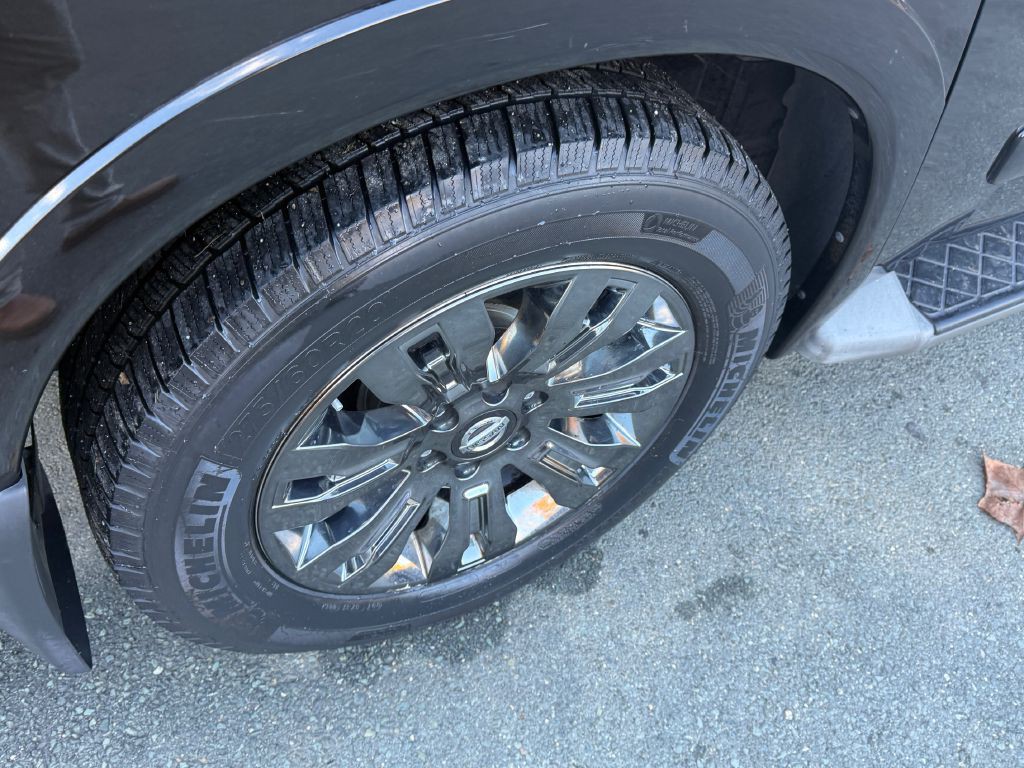 2015 Nissan Armada Image 21