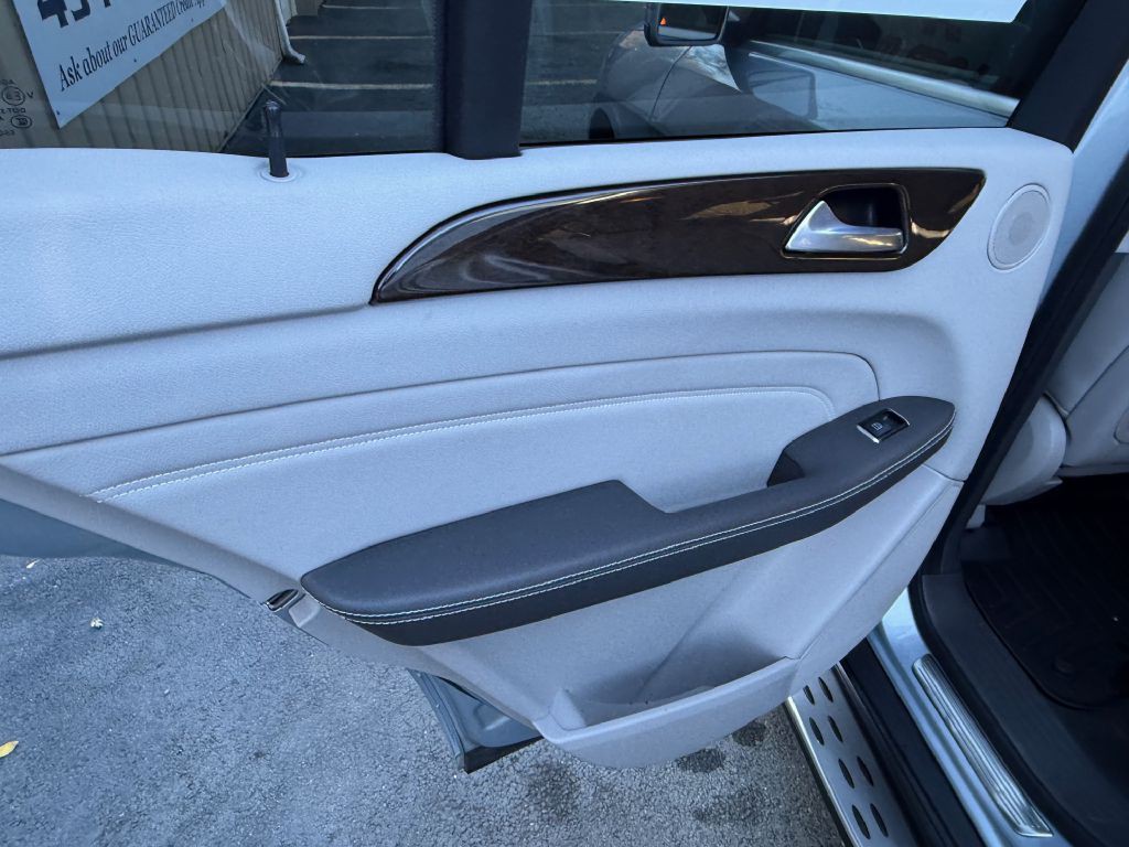 2015 Mercedes-Benz M-Class Image 14