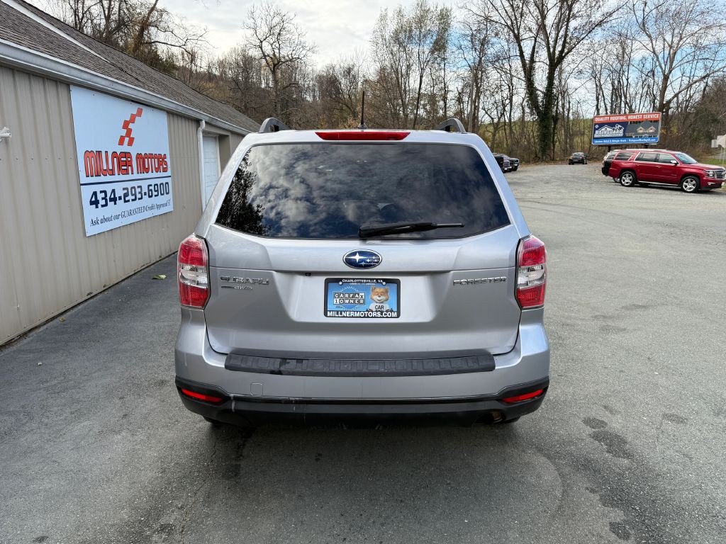 2014 Subaru Forester Image 7