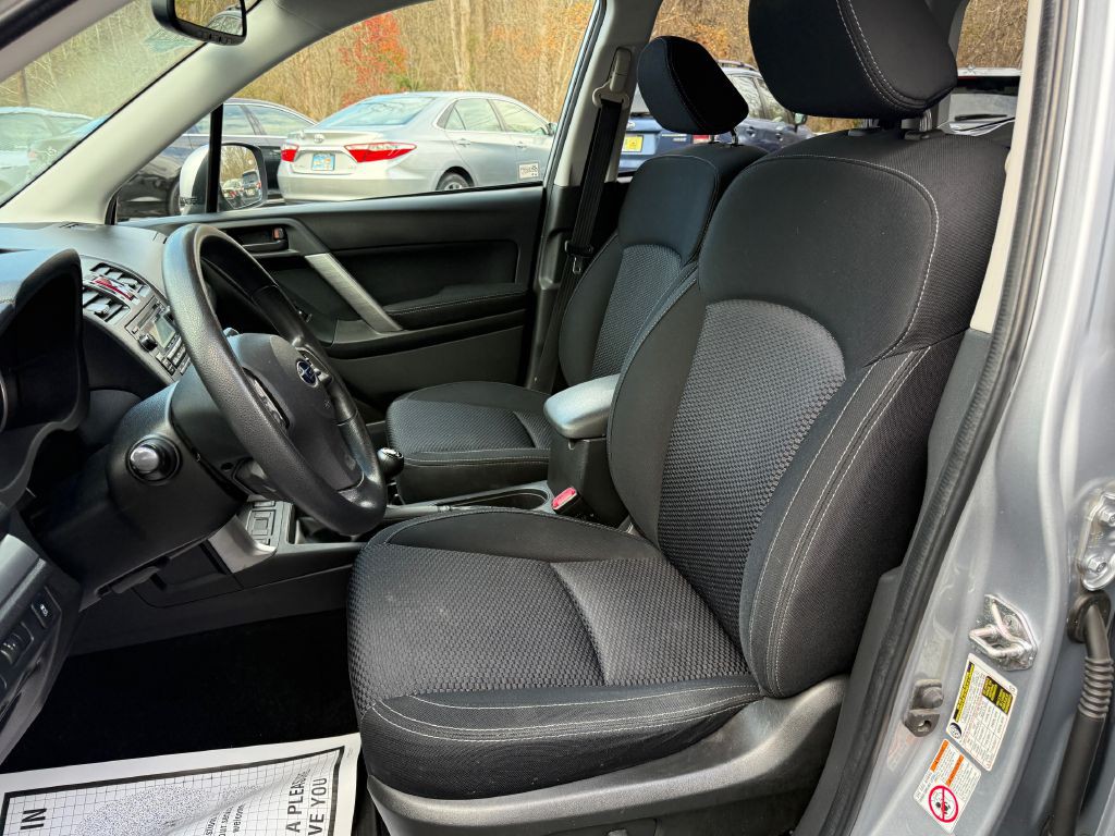 2014 Subaru Forester Image 13