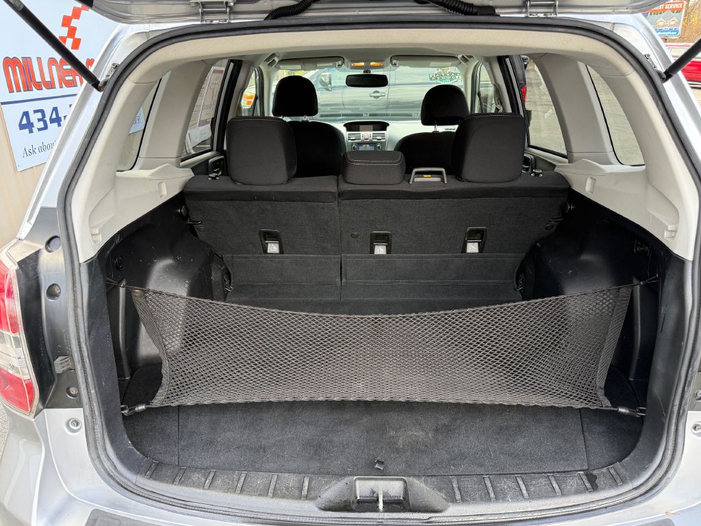2014 Subaru Forester Image 17