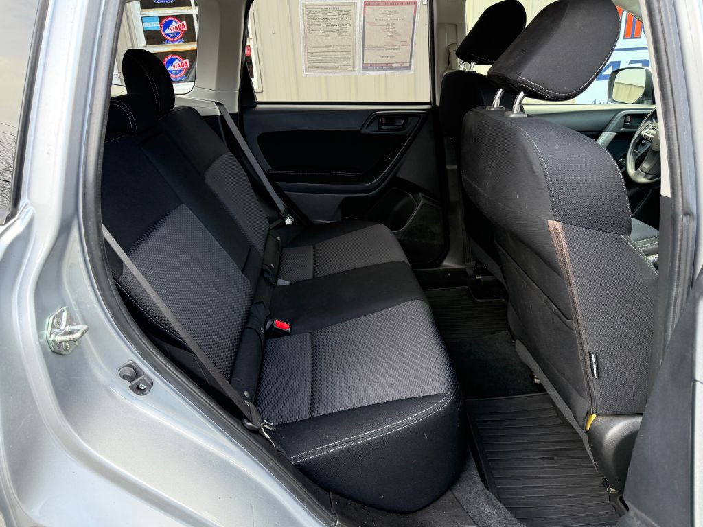 2014 Subaru Forester Image 20