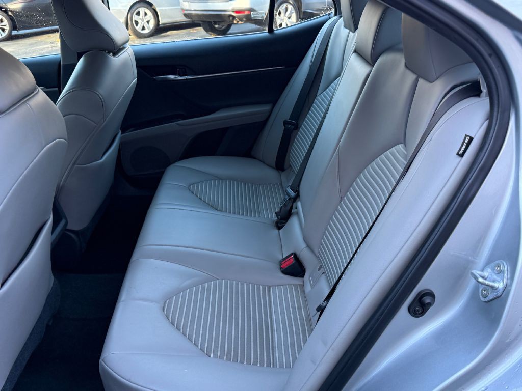 2021 Toyota Camry Image 11