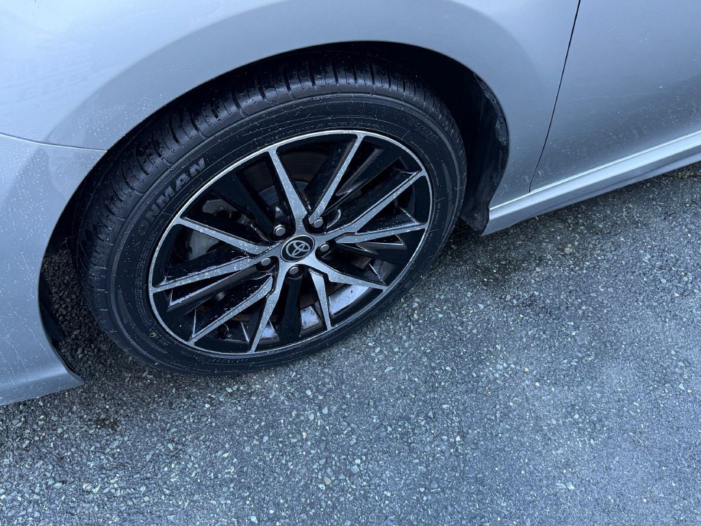 2021 Toyota Camry Image 17