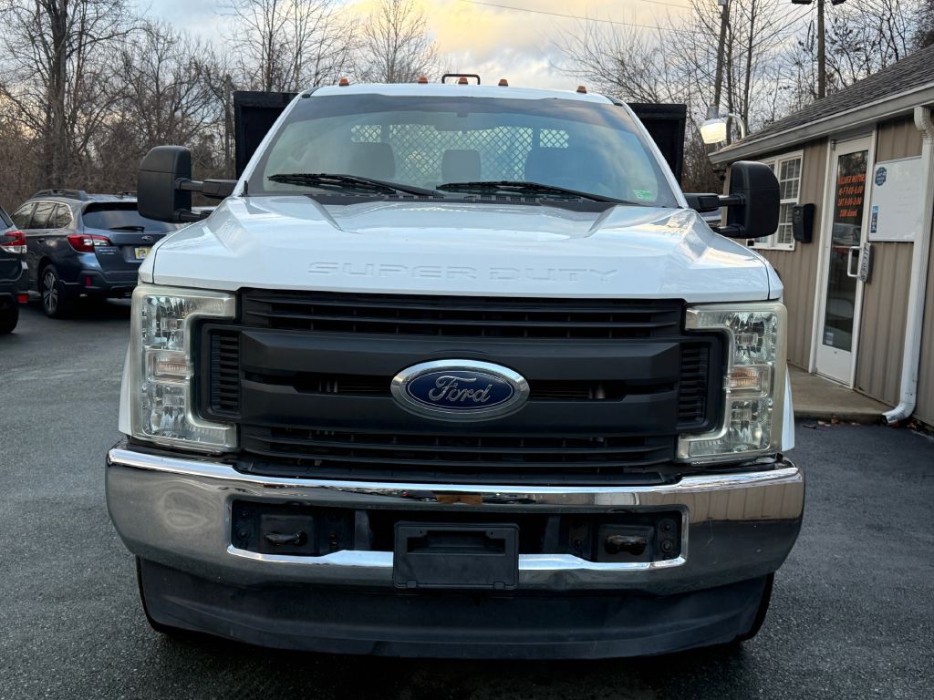 2017 Ford F-350 Image 4