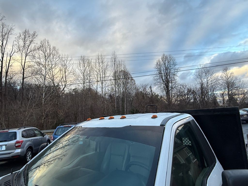 2017 Ford F-350 Image 7