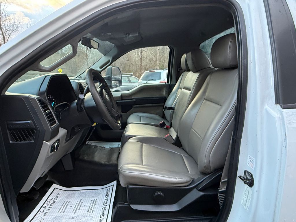 2017 Ford F-350 Image 12