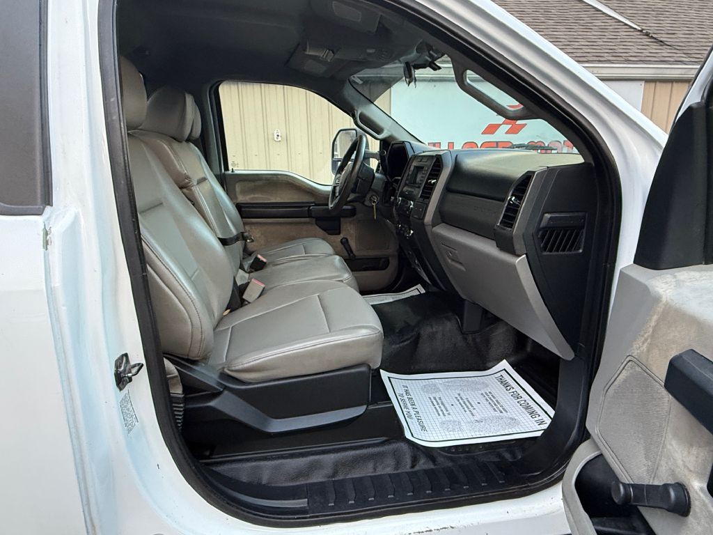 2017 Ford F-350 Image 13