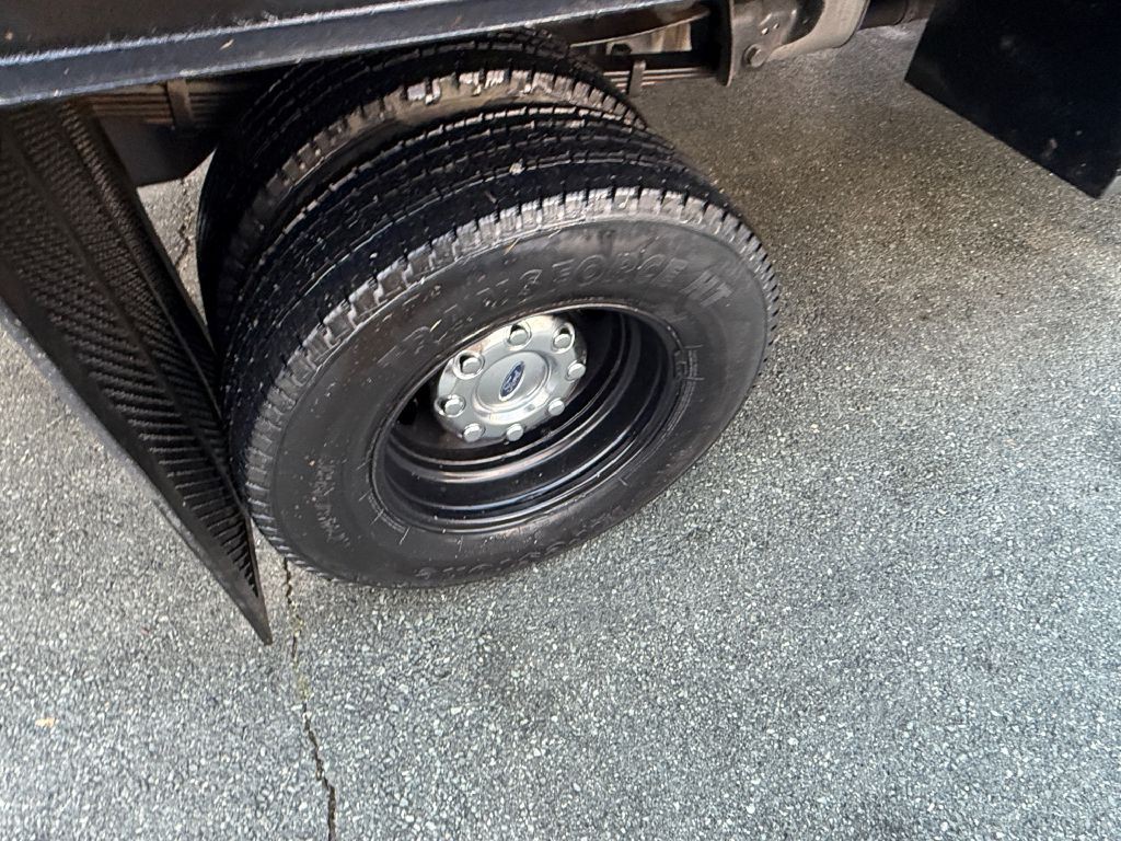 2017 Ford F-350 Image 15