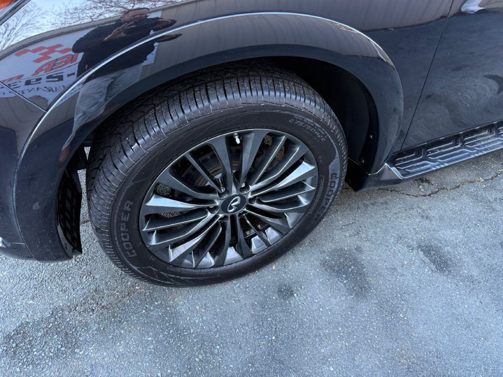 2021 INFINITI QX80 Image 18