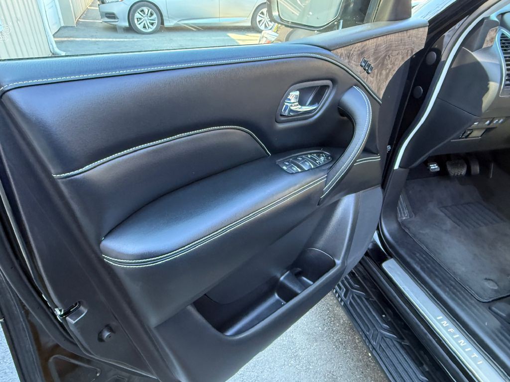 2021 INFINITI QX80 Image 14