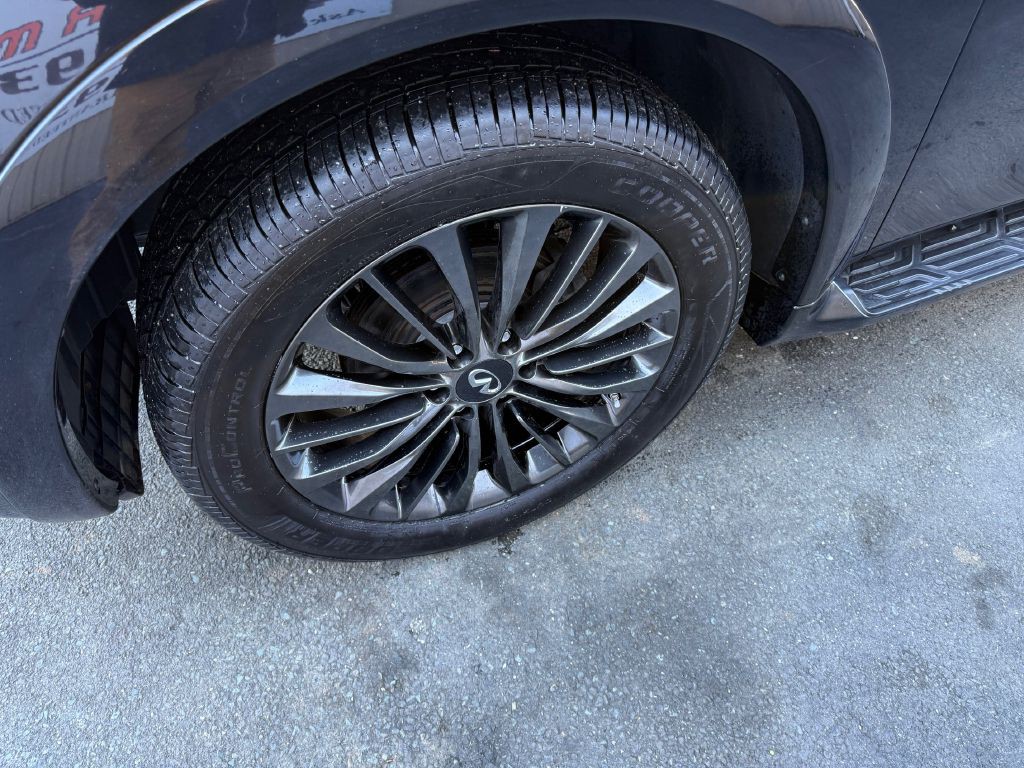 2021 INFINITI QX80 Image 16