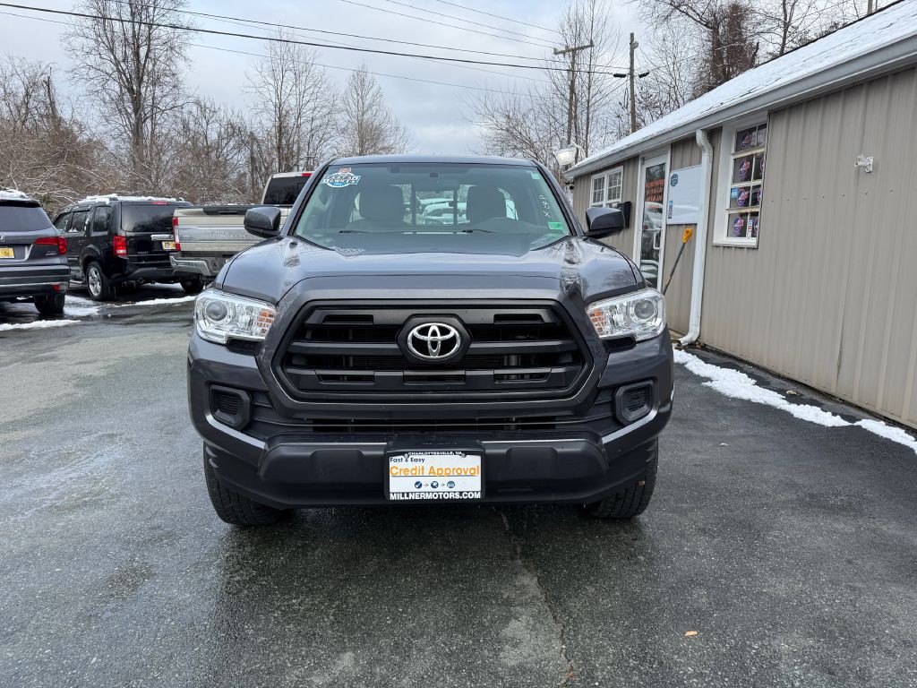 2016 Toyota Tacoma Image 3