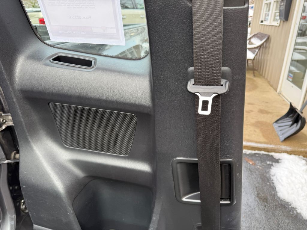 2016 Toyota Tacoma Image 11