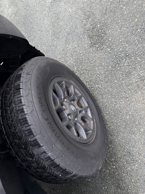 2016 Toyota Tacoma Image 17