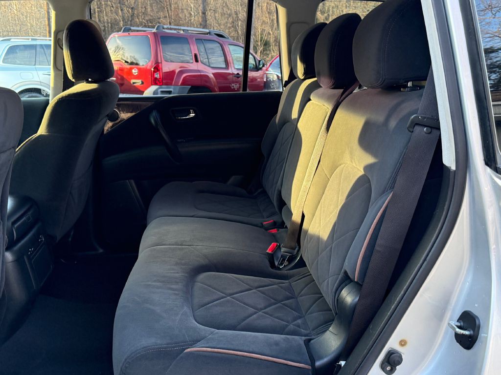2017 Nissan Armada Image 11