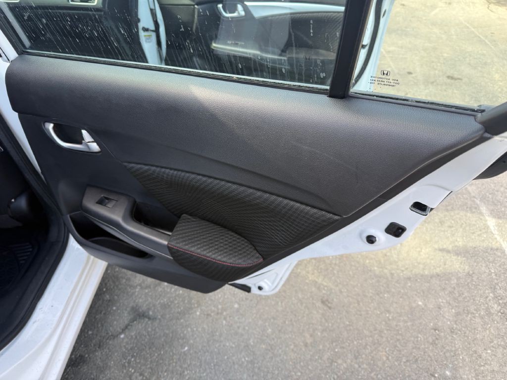 2013 Honda Civic Image 15