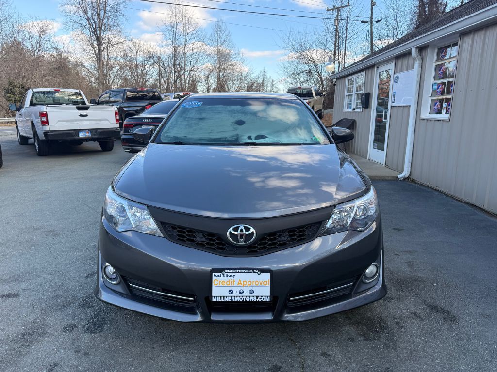 2014 Toyota Camry Image 3