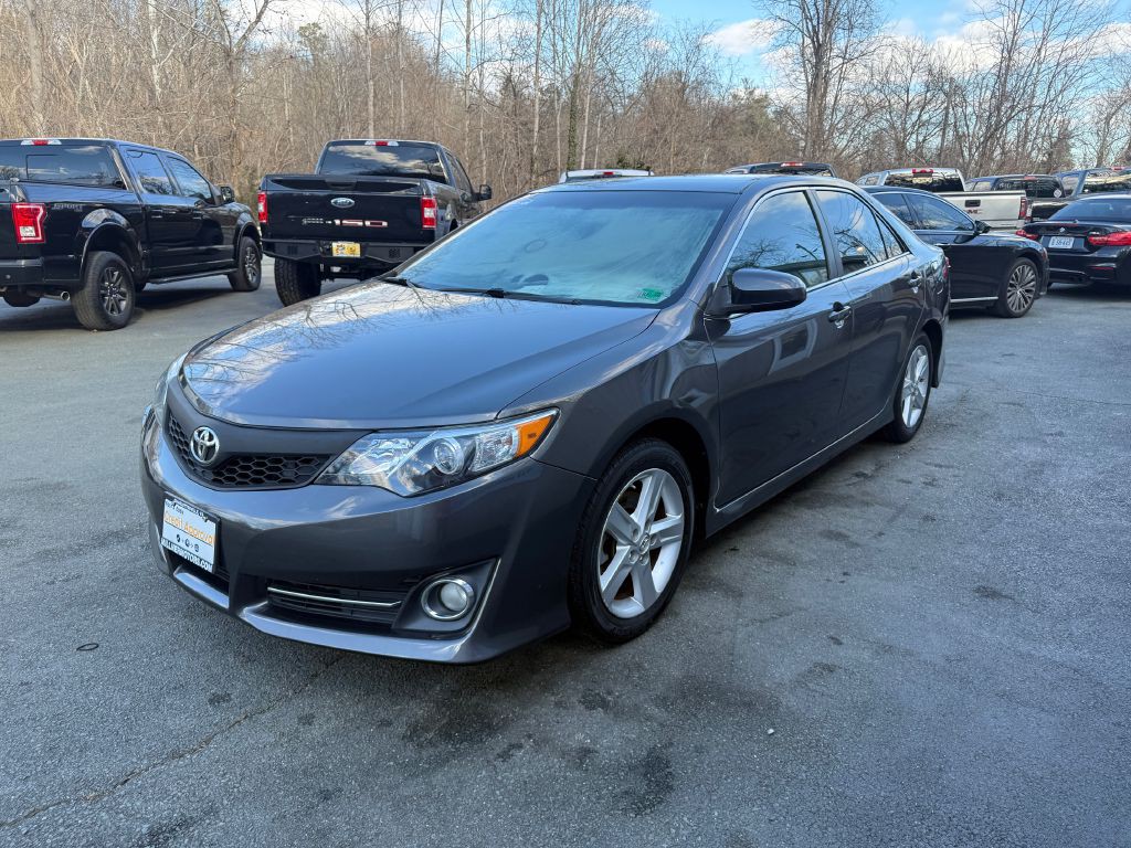 2014 Toyota Camry Image 4