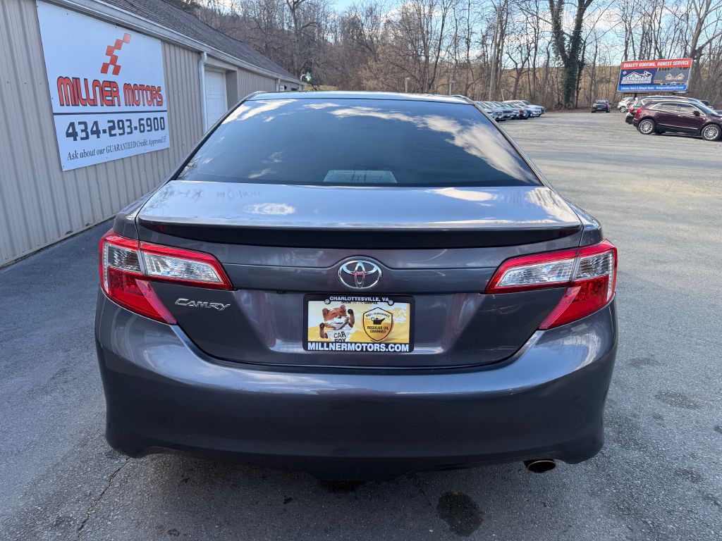 2014 Toyota Camry Image 7