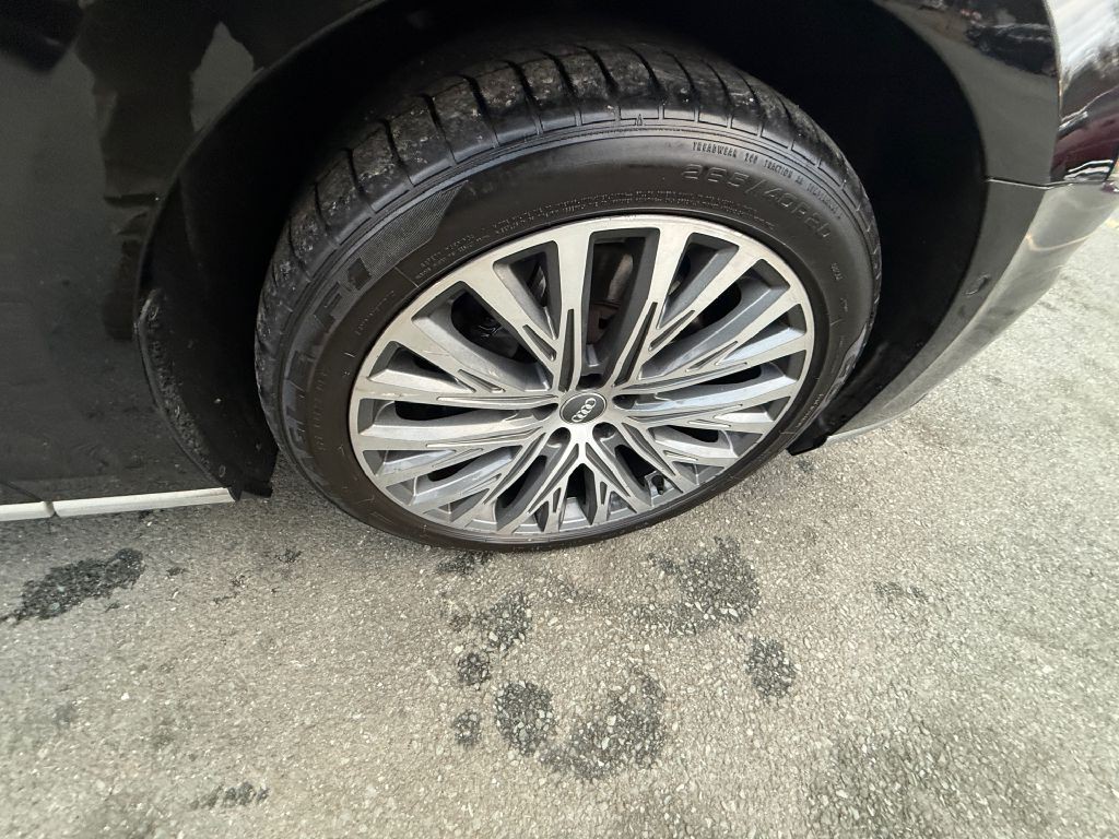 2019 Audi A8 Image 26