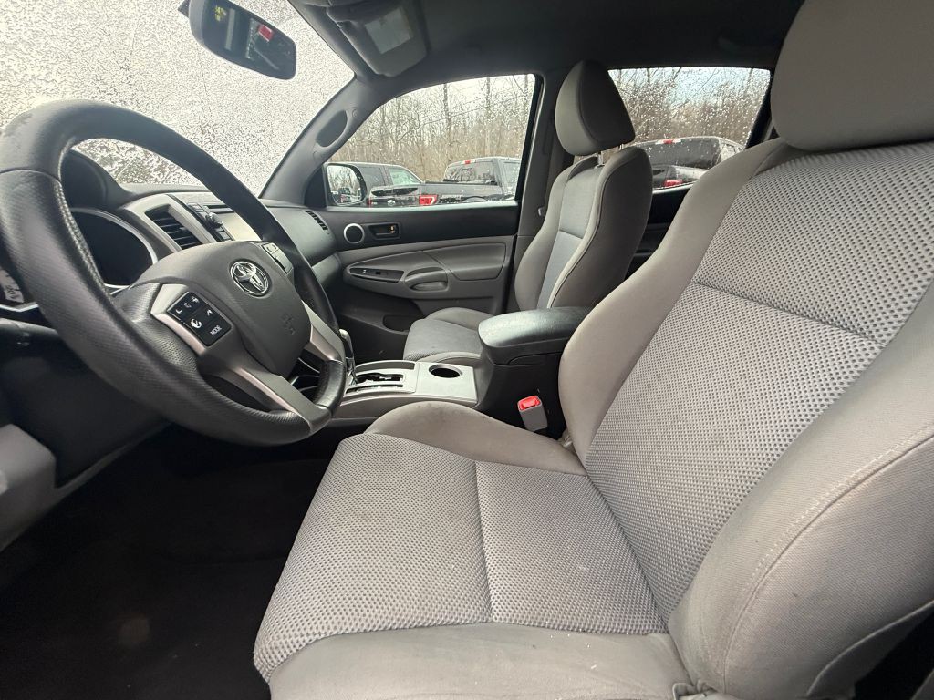 2012 Toyota Tacoma Image 16