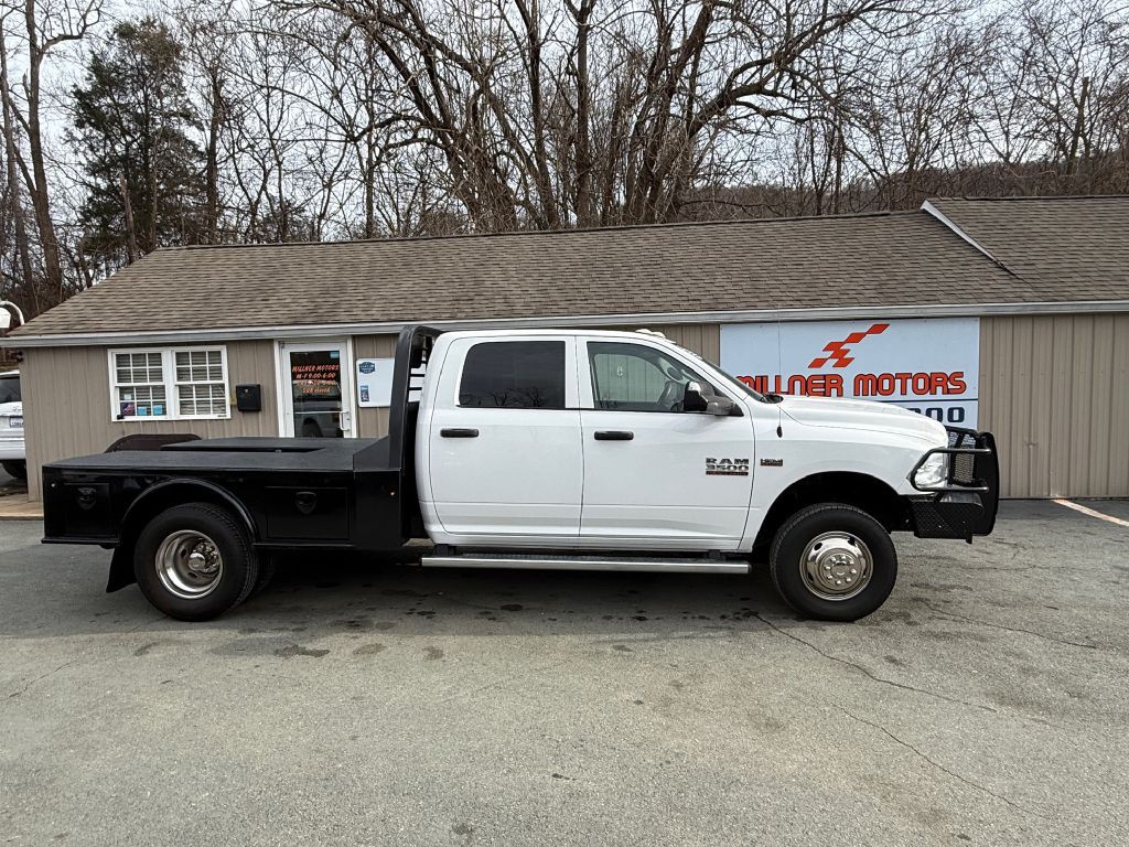 2018 RAM 3500 Image 1