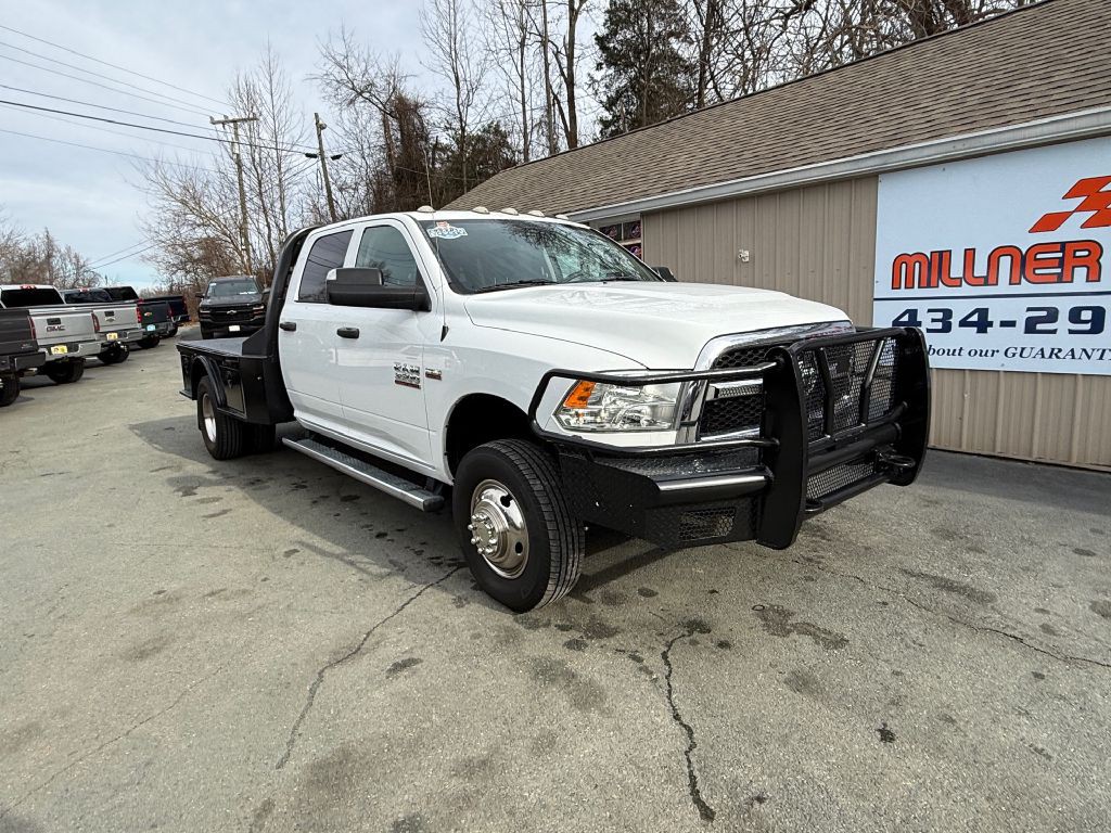 2018 RAM 3500 Image 2