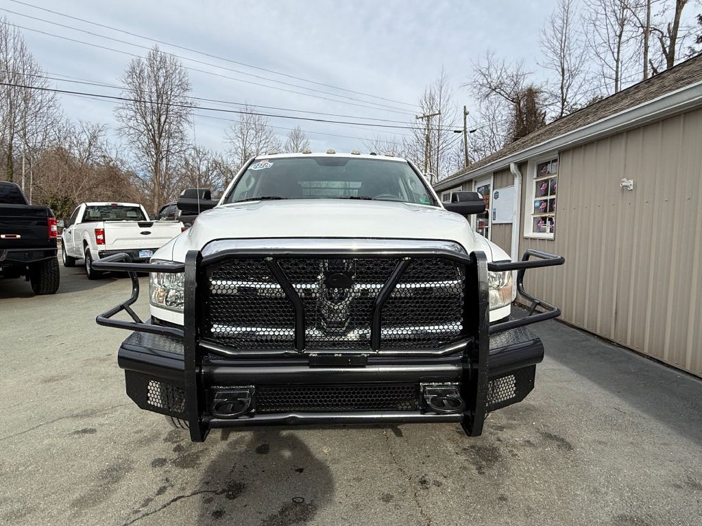 2018 RAM 3500 Image 3