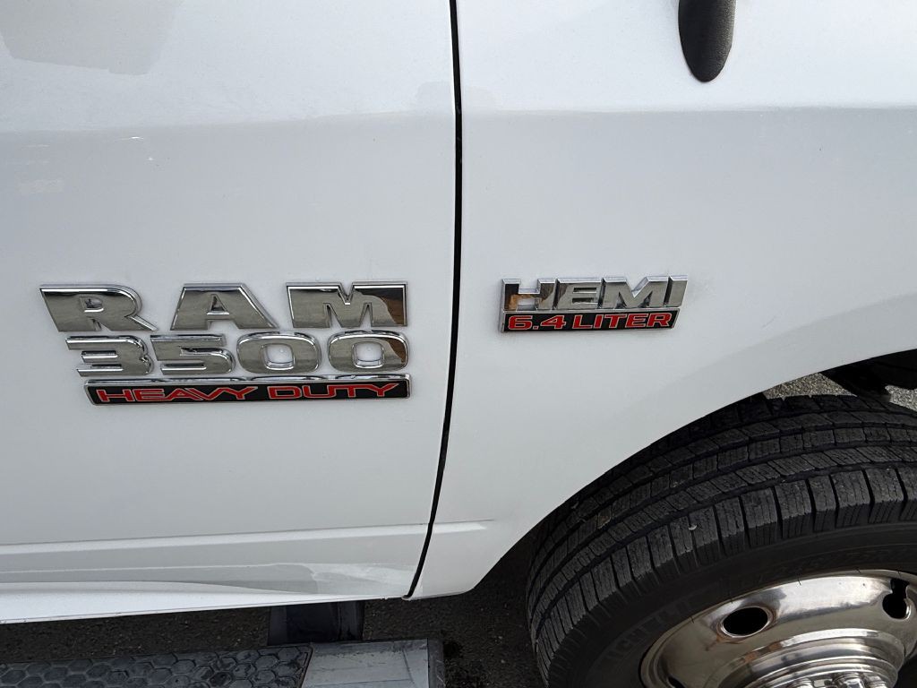 2018 RAM 3500 Image 12