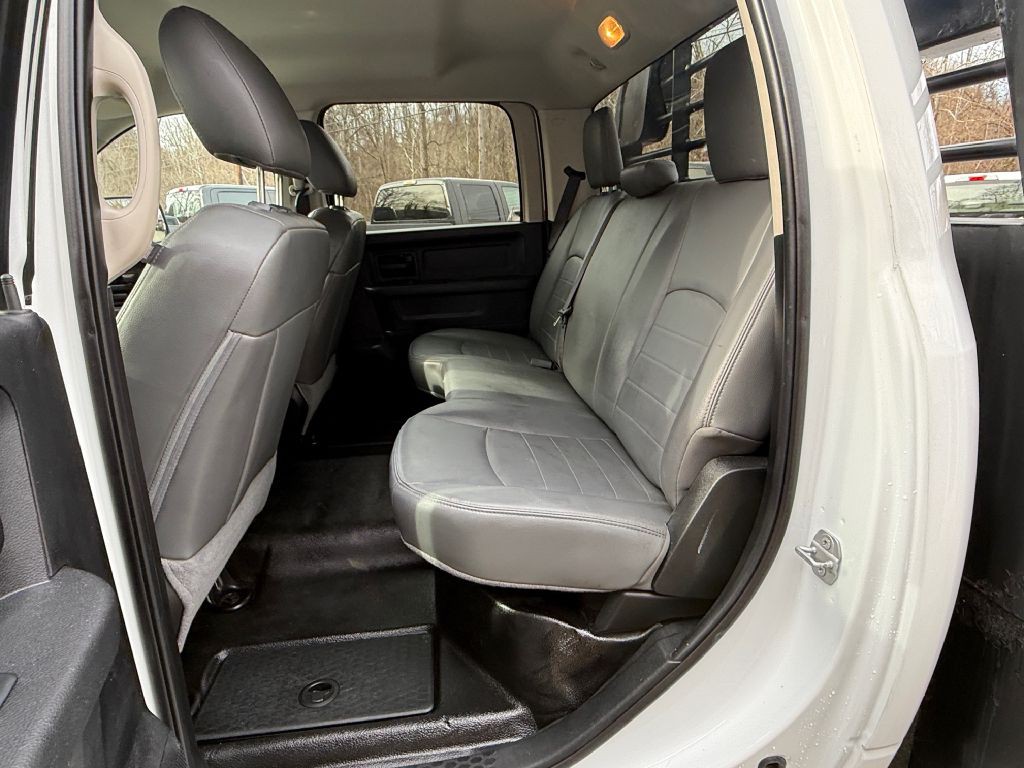 2018 RAM 3500 Image 16
