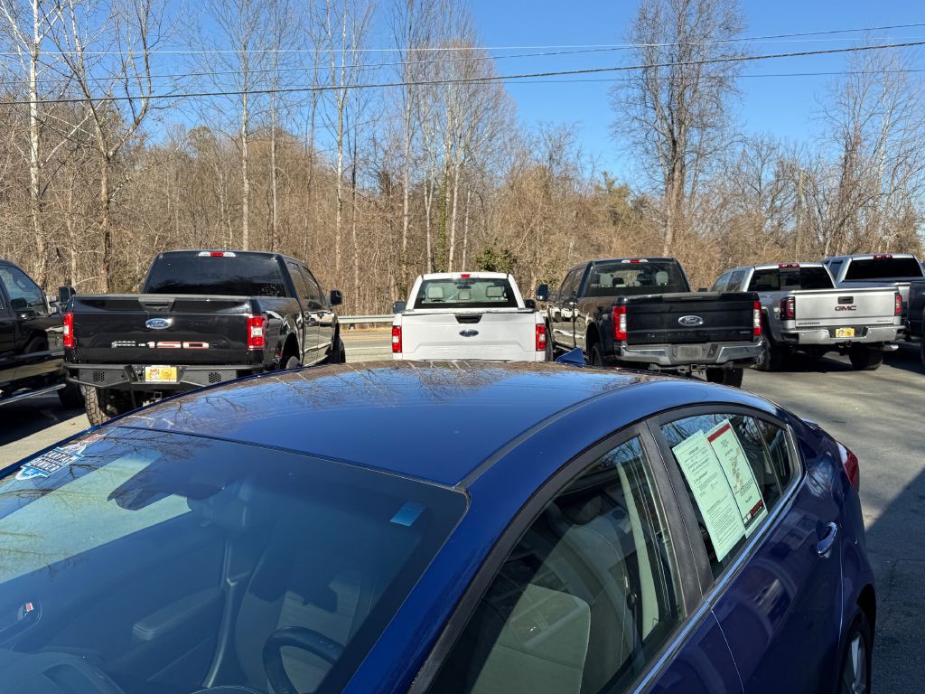 2017 Kia Forte Image 5