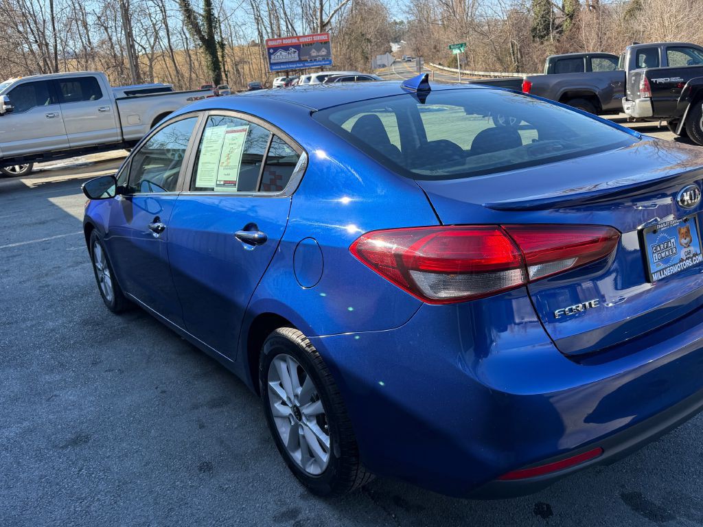 2017 Kia Forte Image 6
