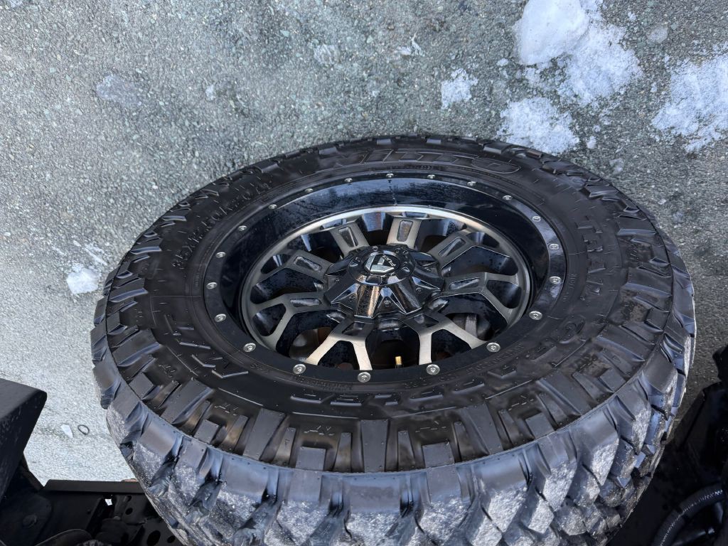 2017 Toyota Tundra Image 38