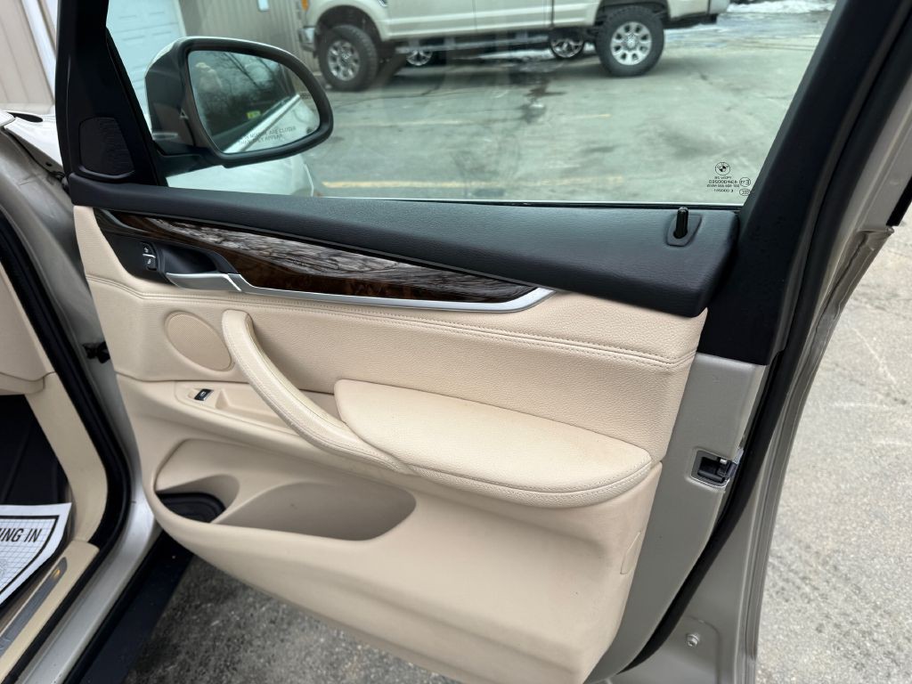 2015 BMW X5 Image 20