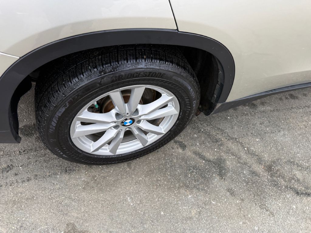 2015 BMW X5 Image 24