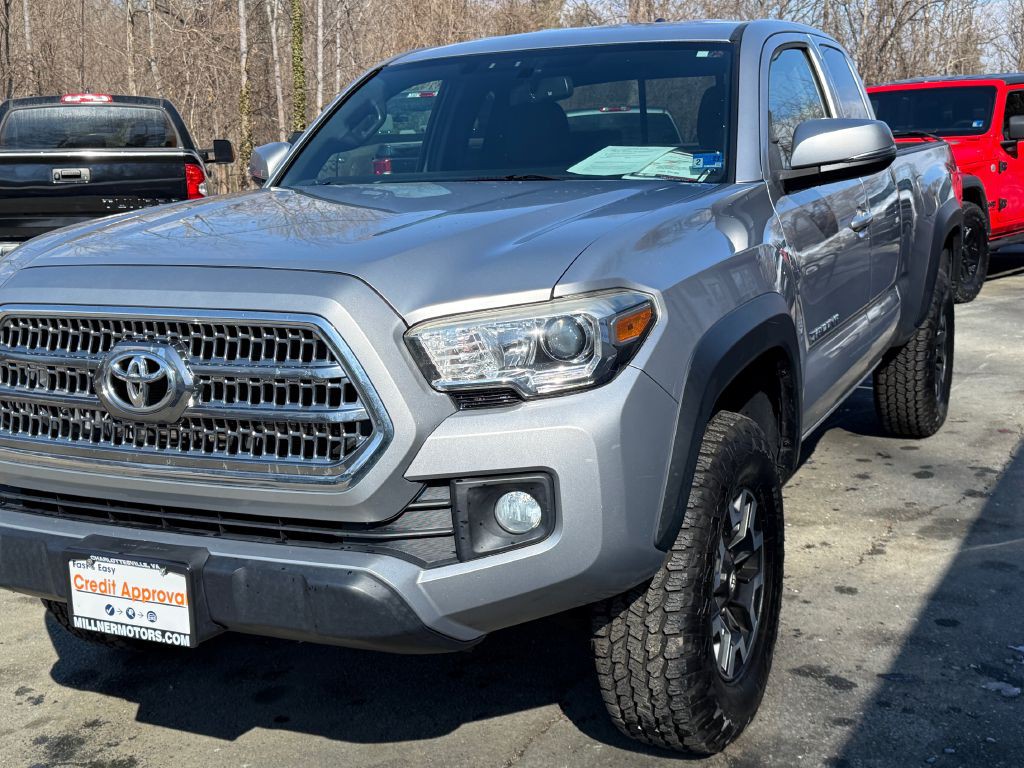 2016 Toyota Tacoma Image 4
