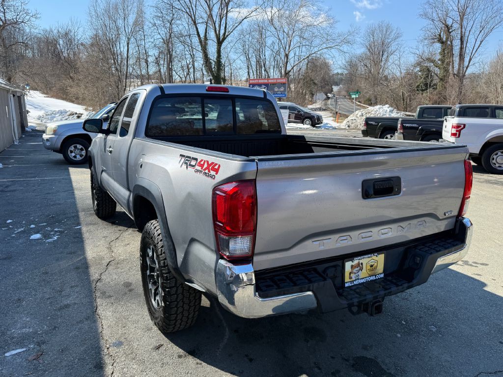 2016 Toyota Tacoma Image 6