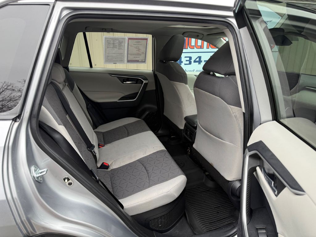 2021 Toyota Rav4 Image 17