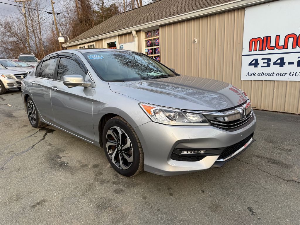 2017 Honda Accord Image 2