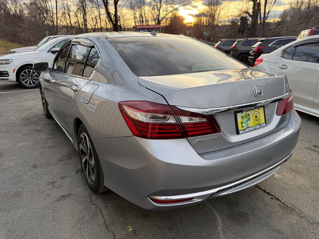 2017 Honda Accord Image 7