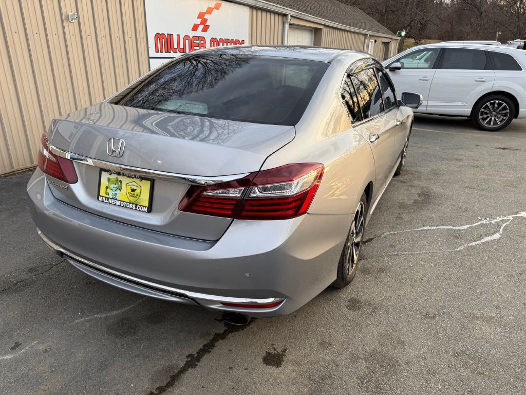 2017 Honda Accord Image 9